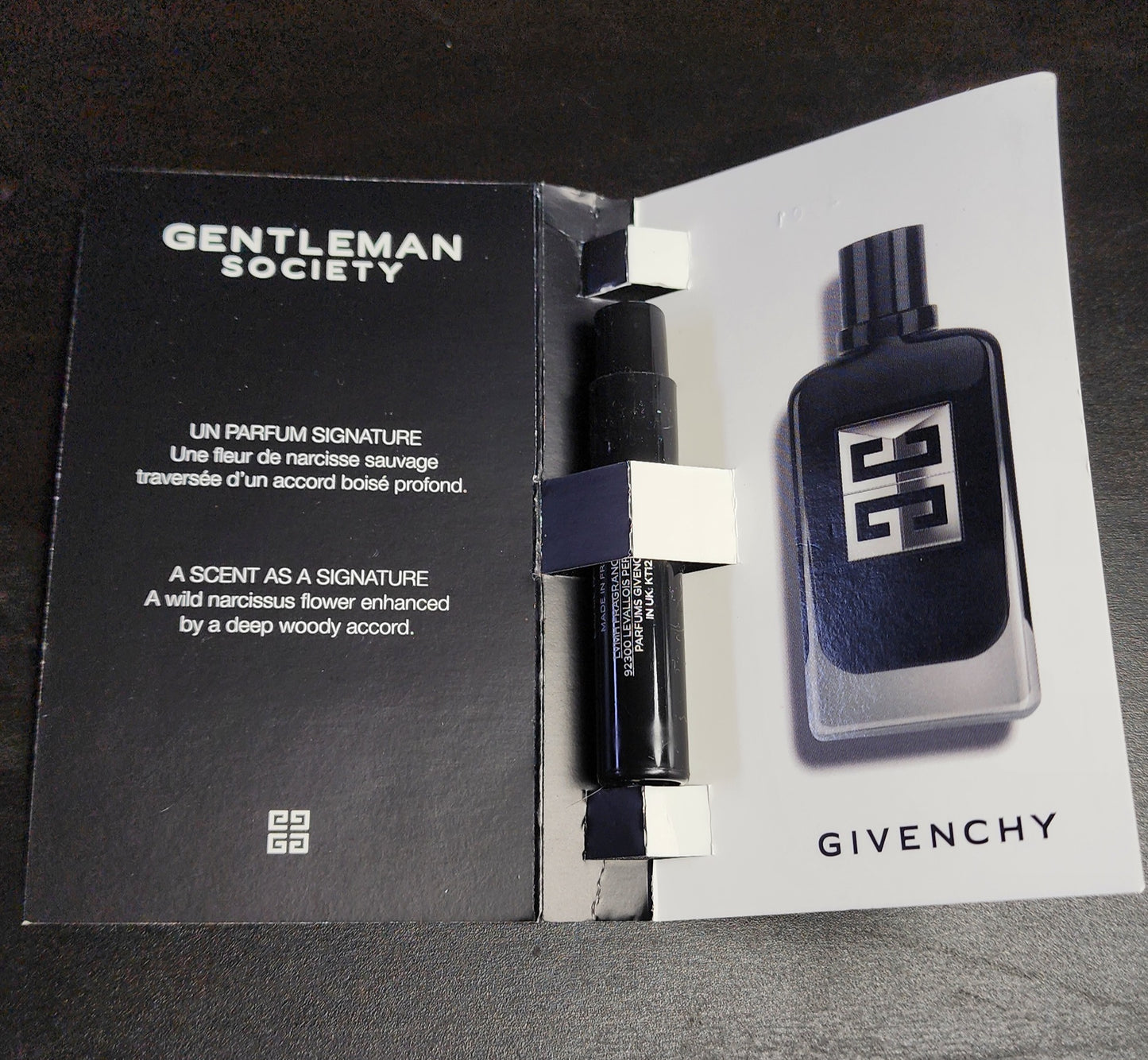 Echantillon Givenchy Gentlman Society