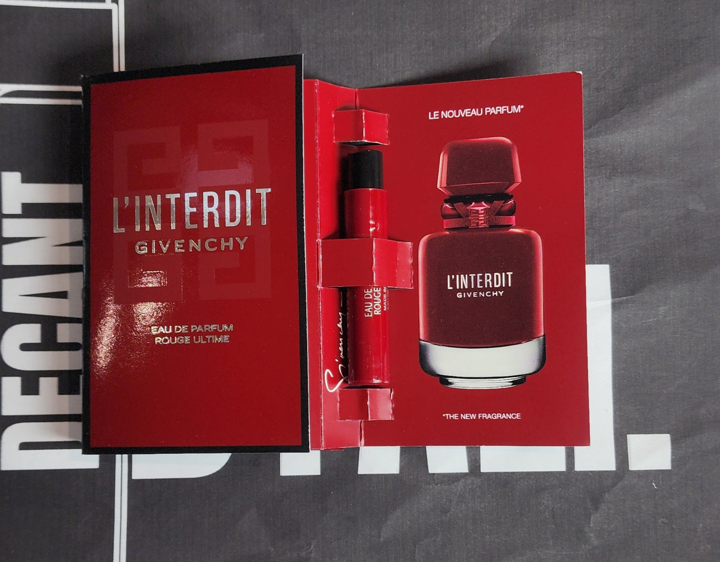 Echantillon L'interdit Rouge Ultime