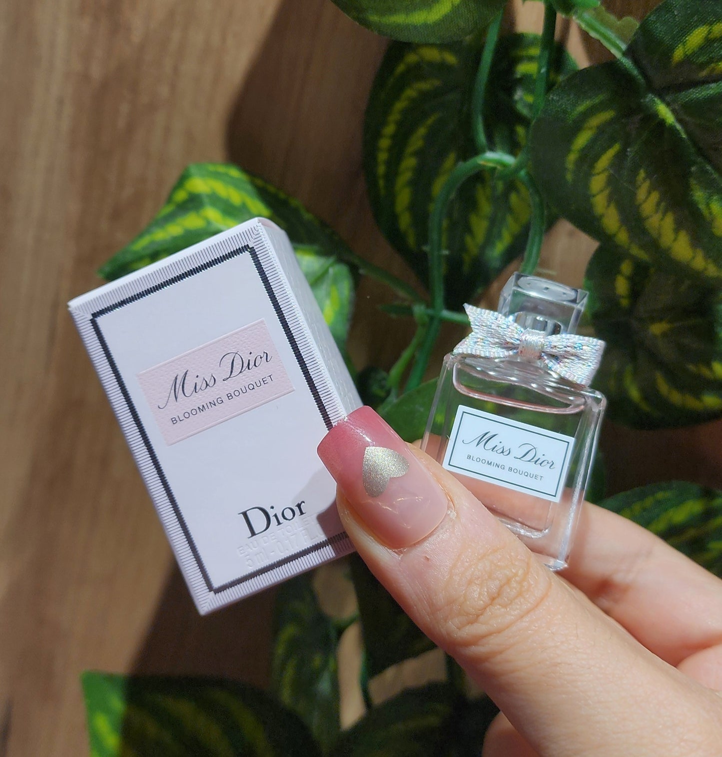 Miniature Miss Dior Blooming Bouquet