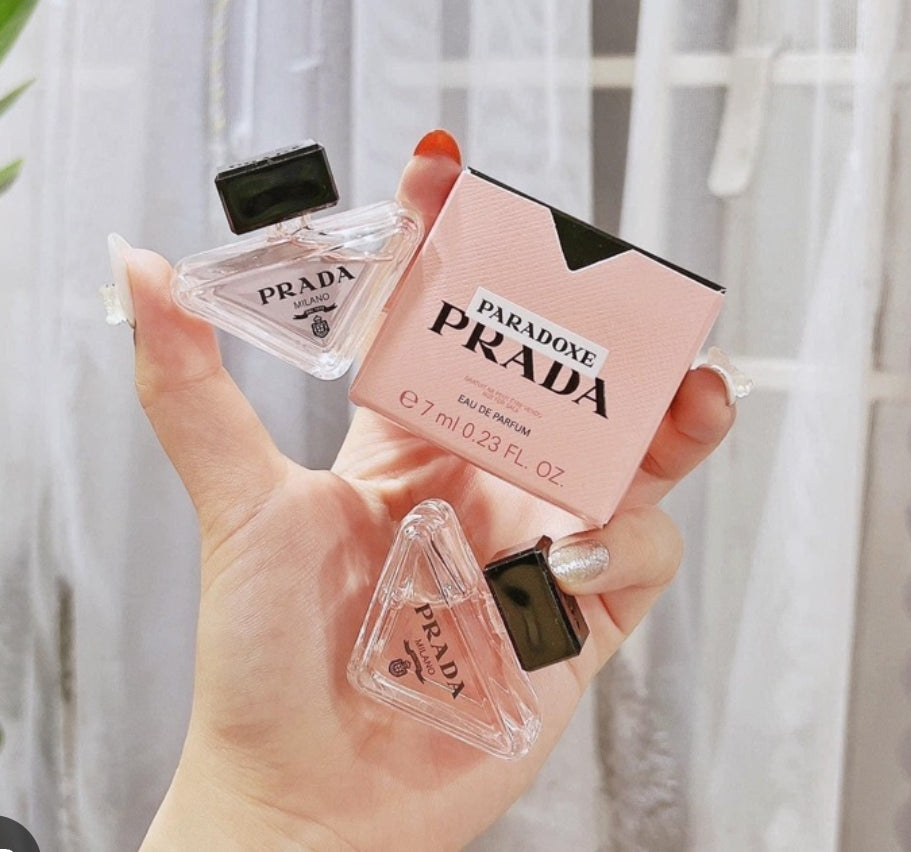 Miniature Prada Paradoxe Eau De Parfum Virtual Flower 7ml