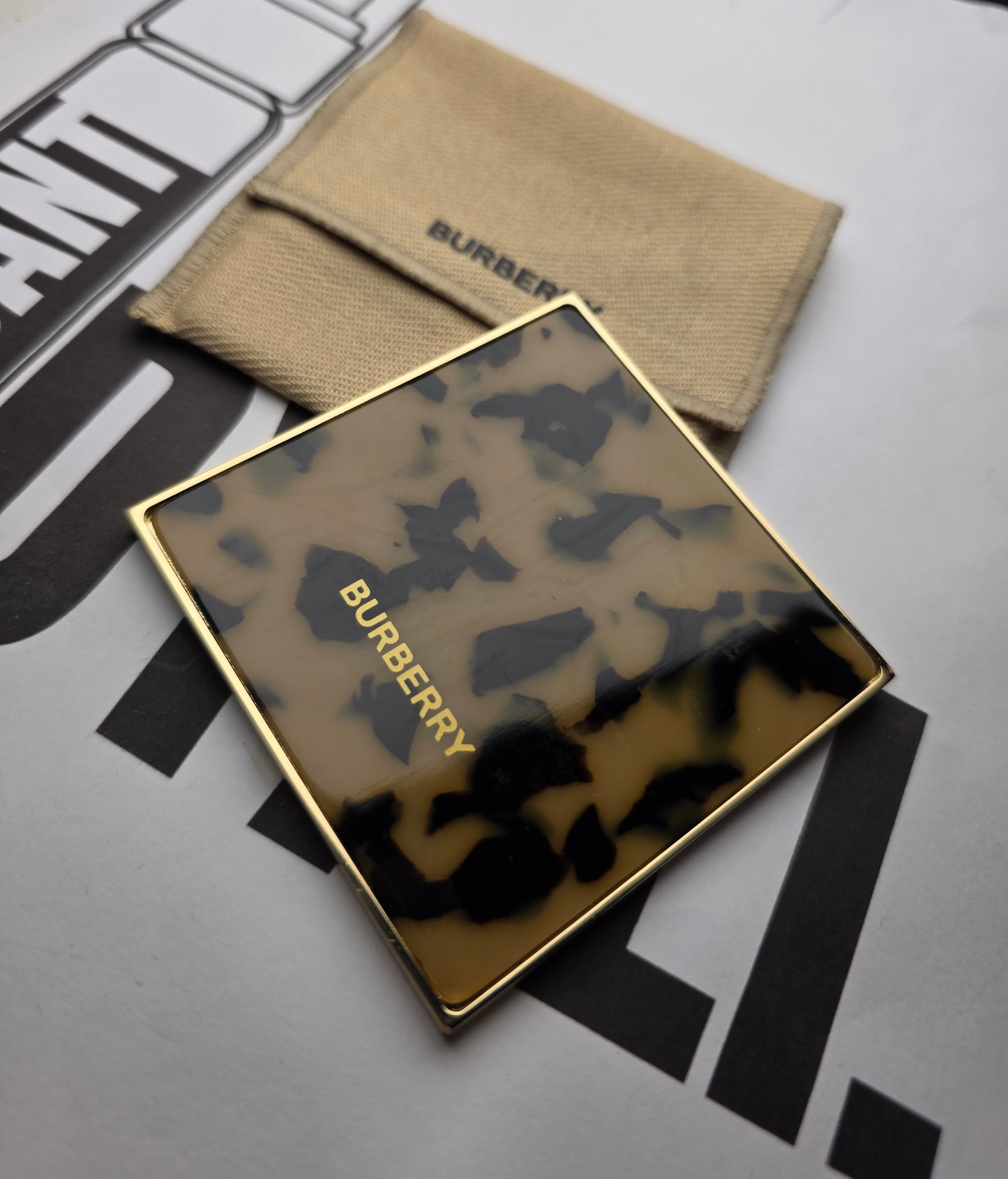 Mirroir Burberry Avec Pouch