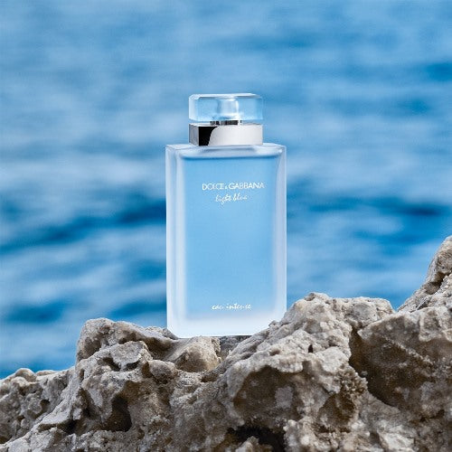 Light Blue Dolce & Gabanna Eau Intense pour femme