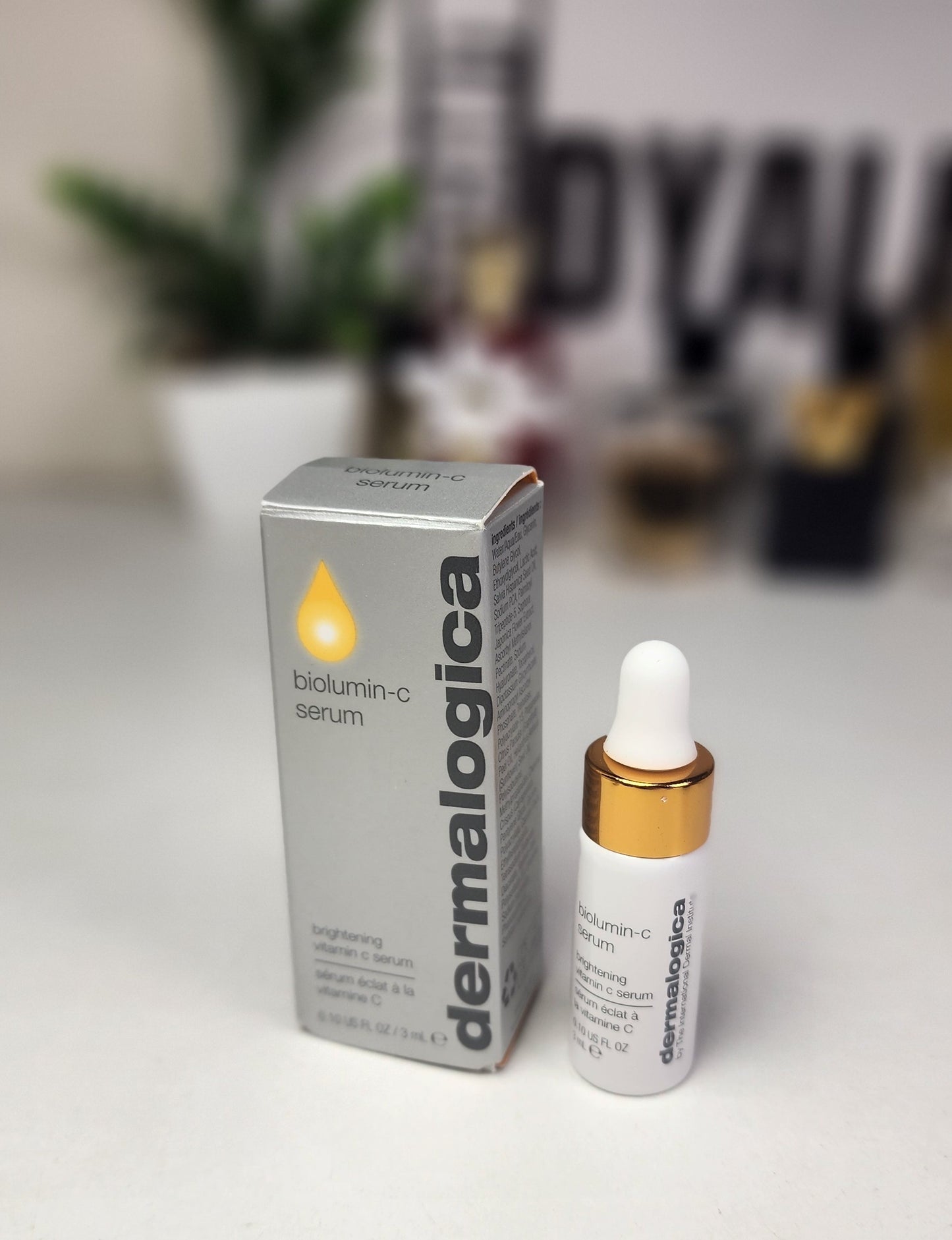 Mini biolumin-c vitamin c serum
exfoliates, brightens, and firms 3ml