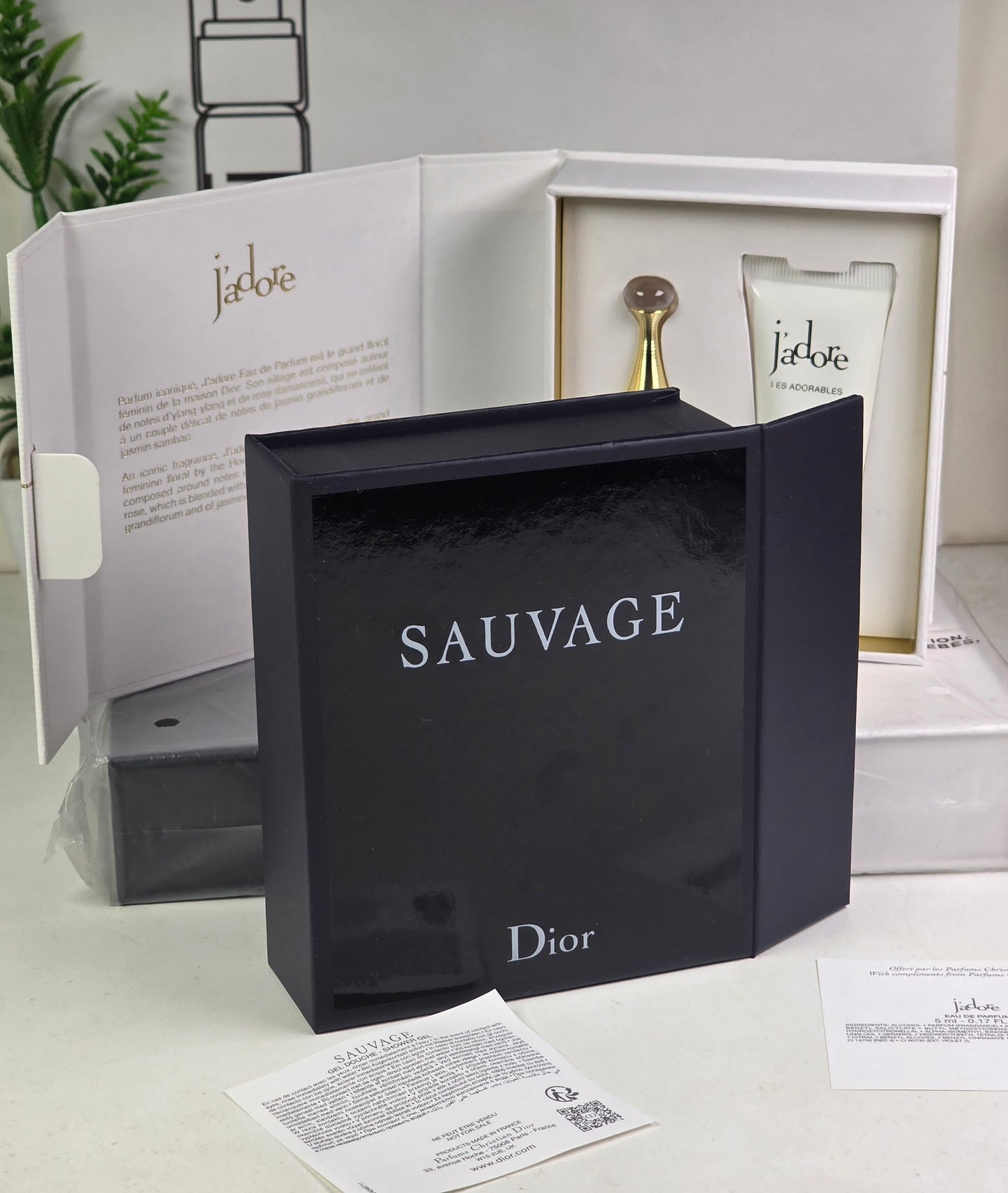 Minicoffret Christian Dior Sauvage Eau Forte pour Homme 10ml + Gel 20ml