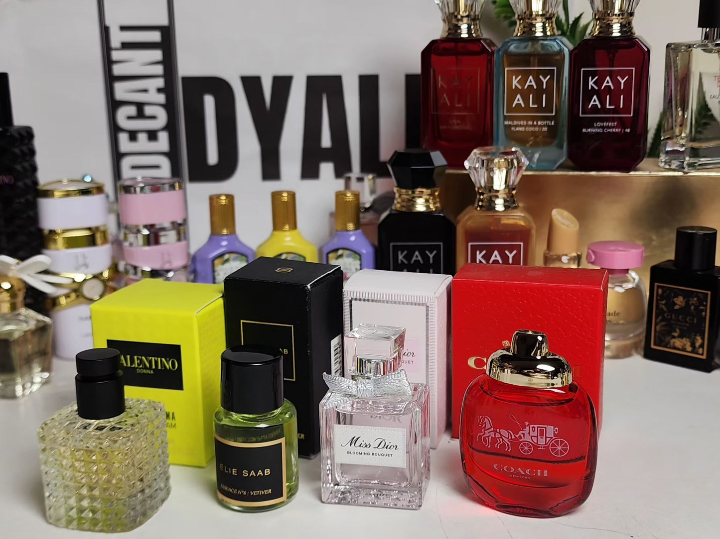 .Pack 4 Miniatures Valentino + Miss Dior + Elie Saab + Coach