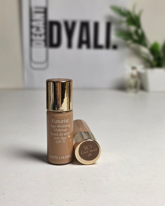Futurist Age Resisting Fond De Teint SPF 15 ESTÈE LAUDER