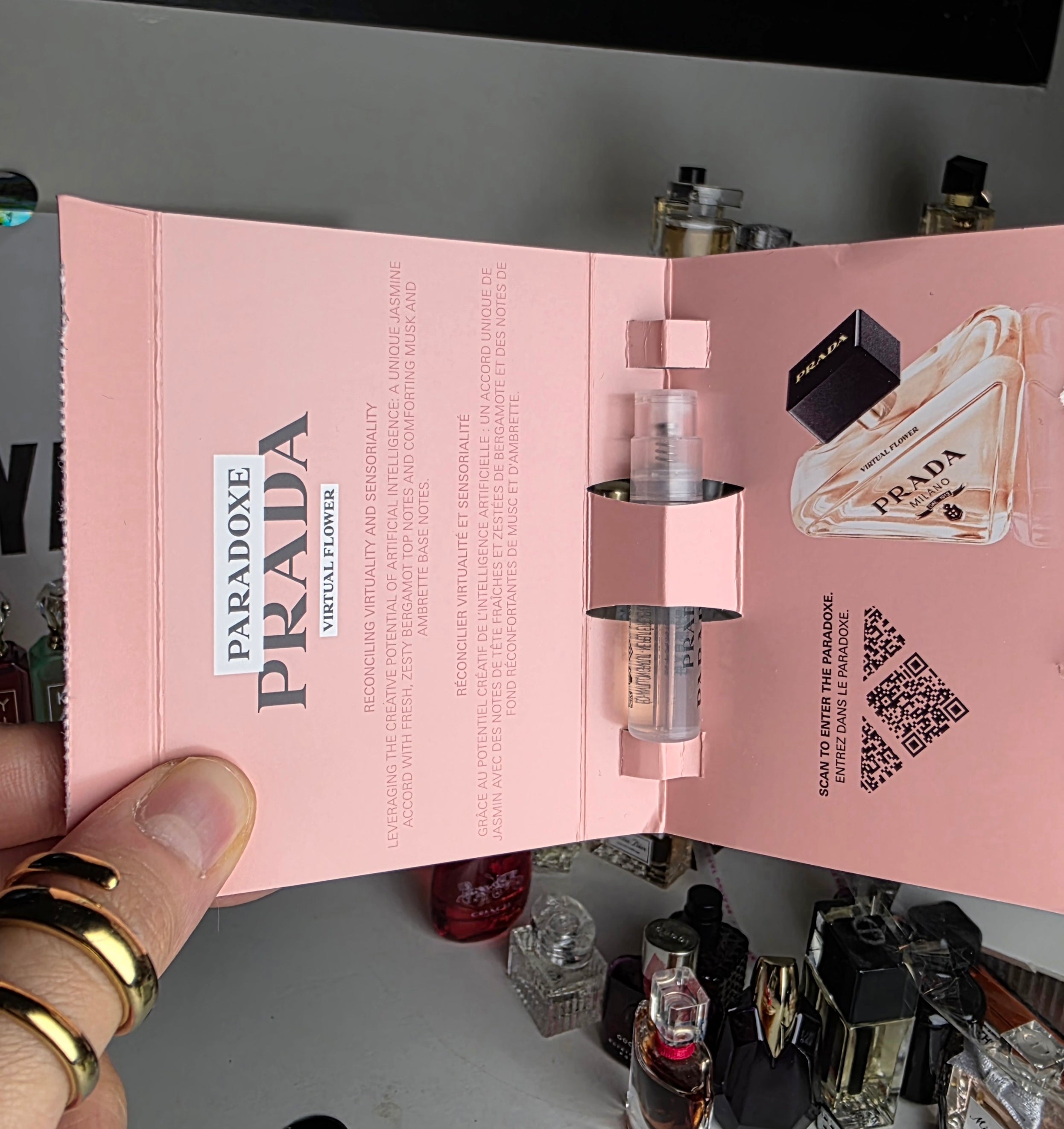 Echantillon Prada Paradoxe Virtual Flower – DecantDyali