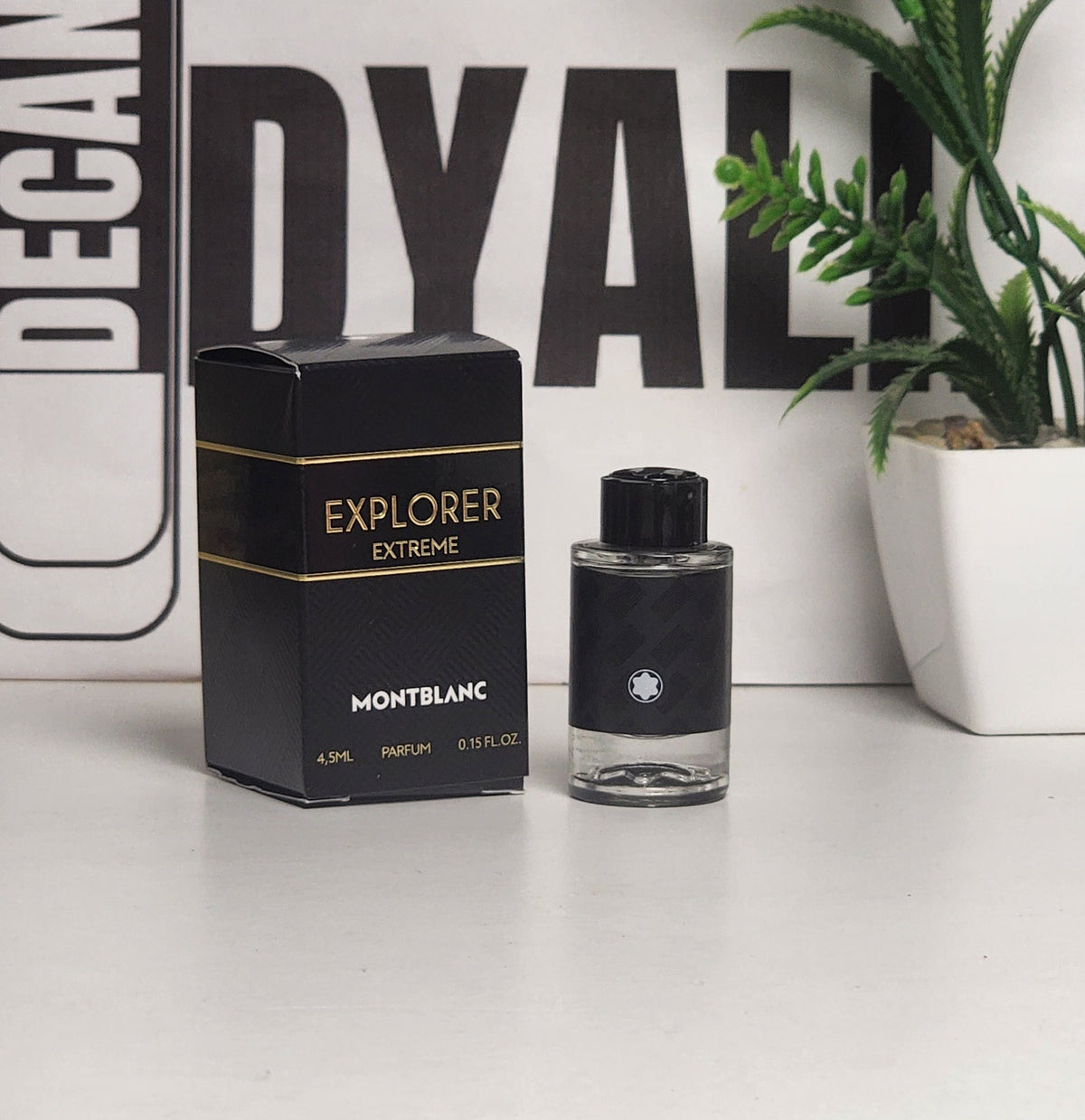 Miniature Mont Blanc Explorer Le Parfum 4.5ml