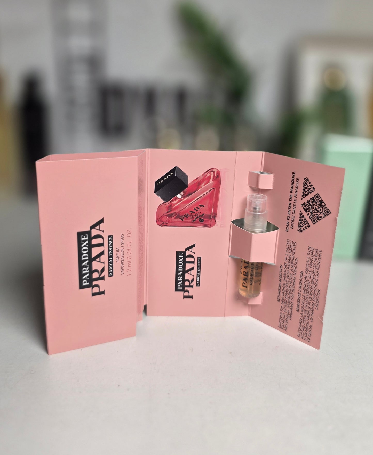Echantillon Prada Paradoxe Radical Essence Parfum