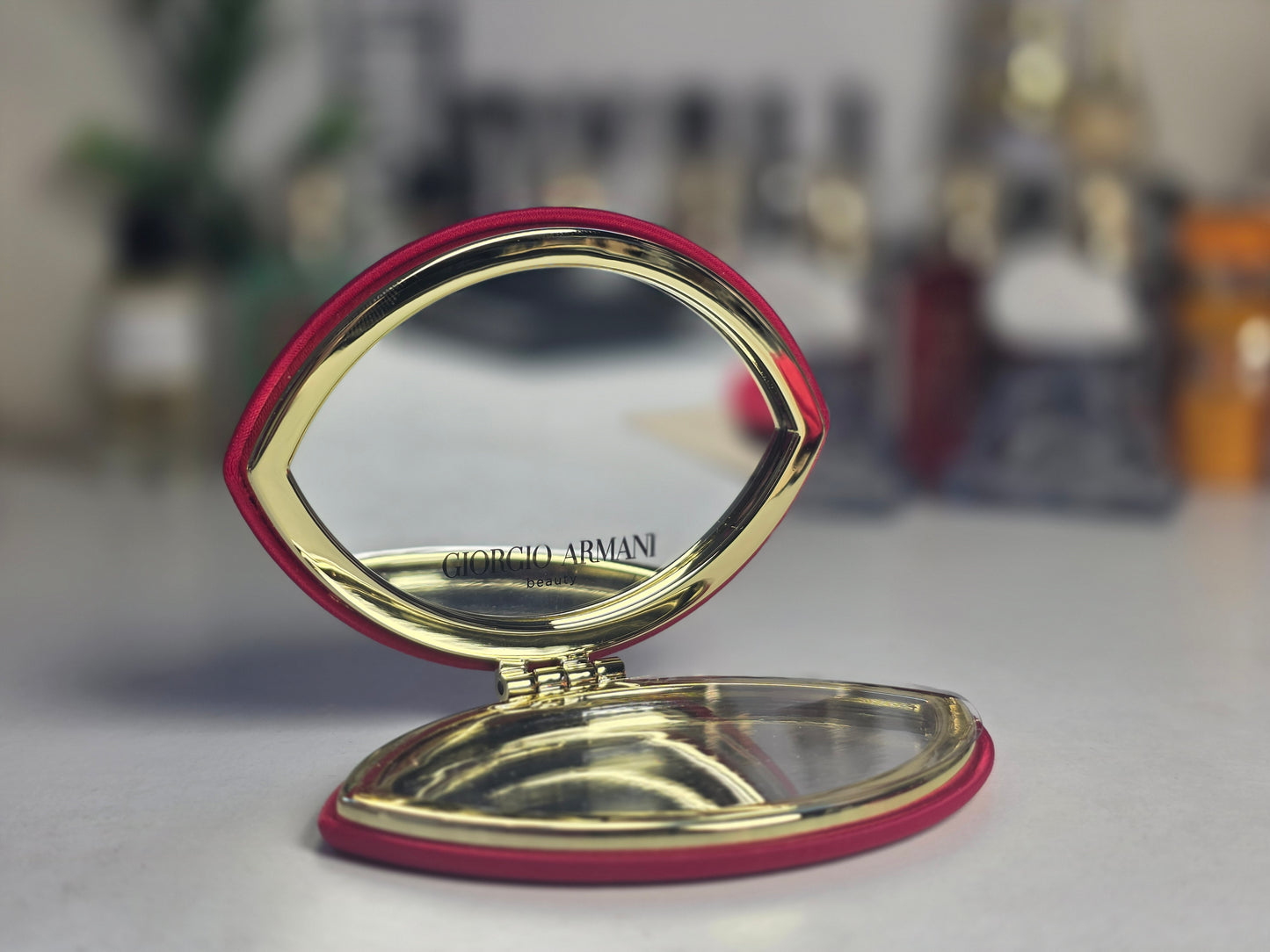 Mirroir Armani Rouge